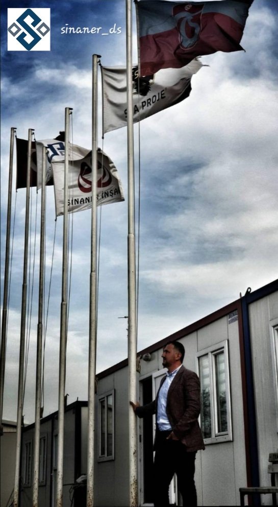 Benim hikayem kitaplara konu olacak büyük bir başarı hikayesi olmayabilir. Ama hakikat odur ki; ne el etek öptüm, ne herhangi bir makama yalakalik yaptim, ne de kuluna minnet ettim. Emanetcisi olduklarimda sadece halis niyetim ve alinterim vardir.  Benlikten Rabbime sığınırım.