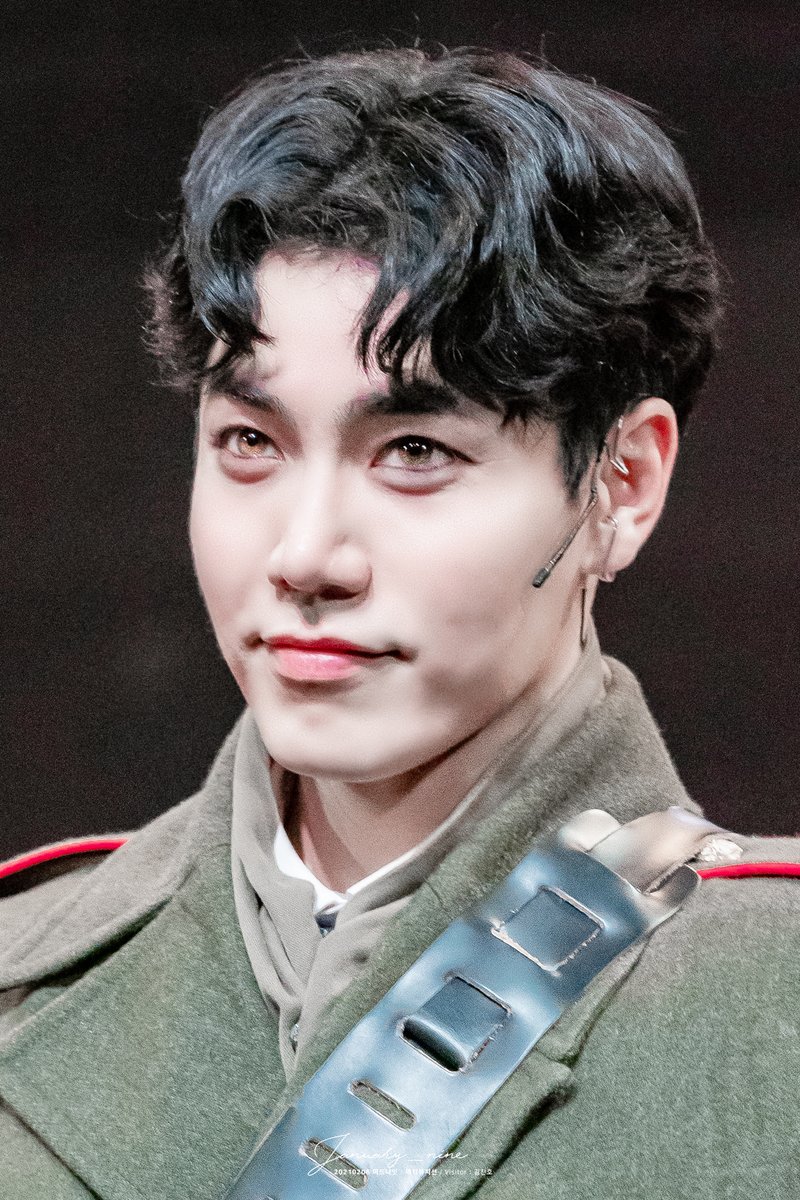 January__nine's tweet image. 210206 뮤지컬 미드나잇 : 액터뮤지션
비지터 : 김찬호 배우님

난 흥정따윈 안해😏