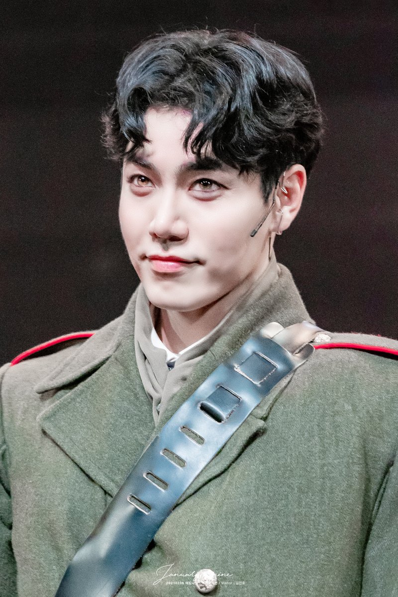 January__nine's tweet image. 210206 뮤지컬 미드나잇 : 액터뮤지션
비지터 : 김찬호 배우님

난 흥정따윈 안해😏