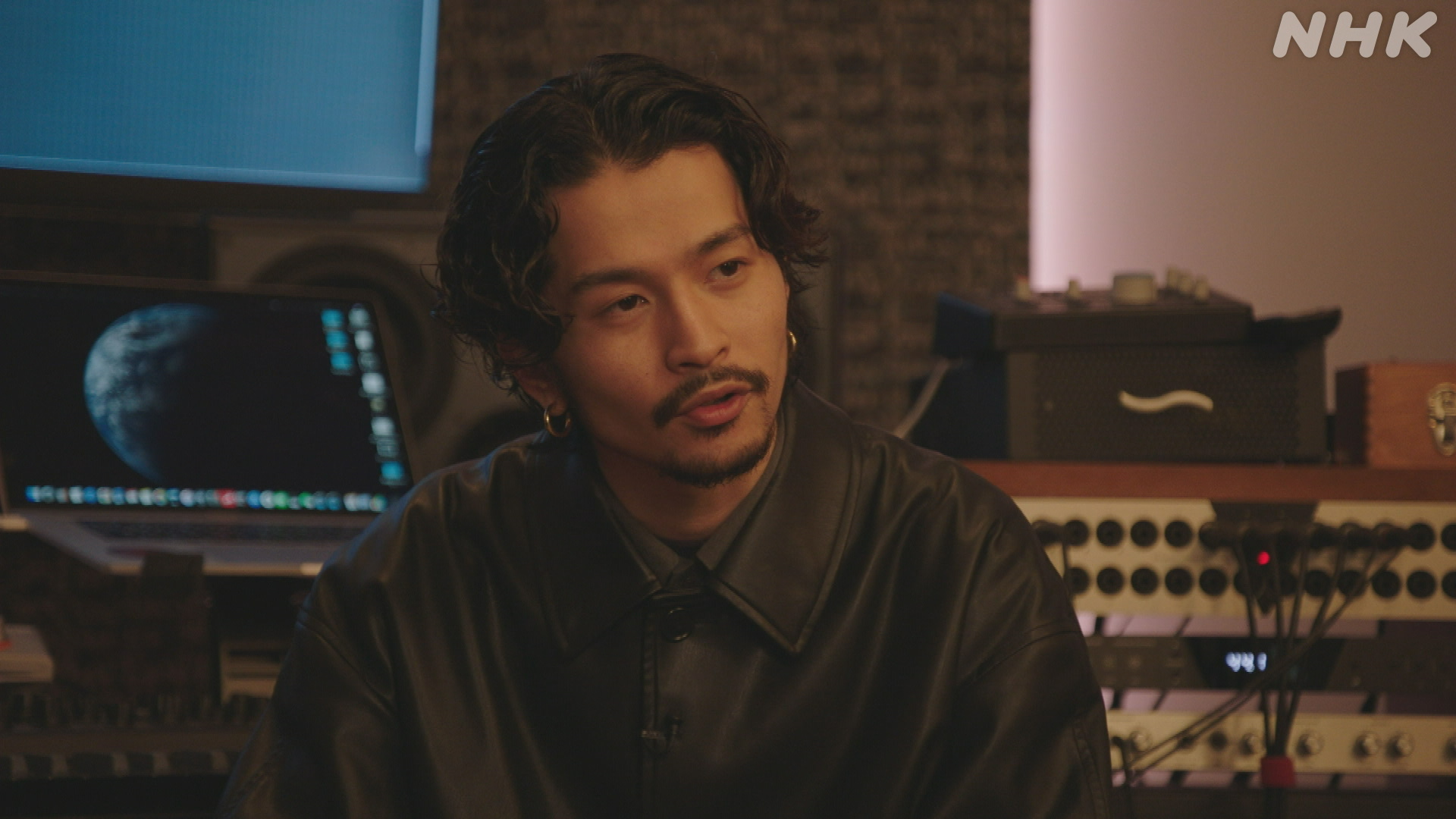 Nhk おはよう日本 公式 ７日 日 放送予定 ｎｈｋスペシャル 30未来への分岐点 のテーマ音楽 2992 を 作曲した 常田大希 さんに曲に込めた思いを聞きました 収録に密着した動画はこちら T Co 1hjoqgdhmb T Co Dysh5apr3r