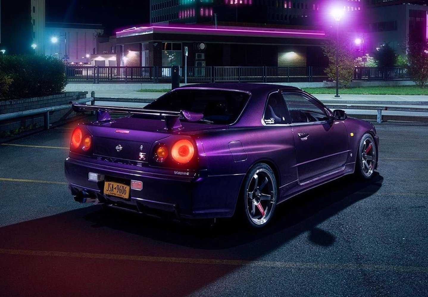 Nissan Skyline r34 Midnight Purple