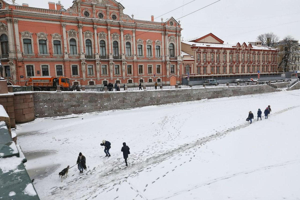 Река мойка зимой