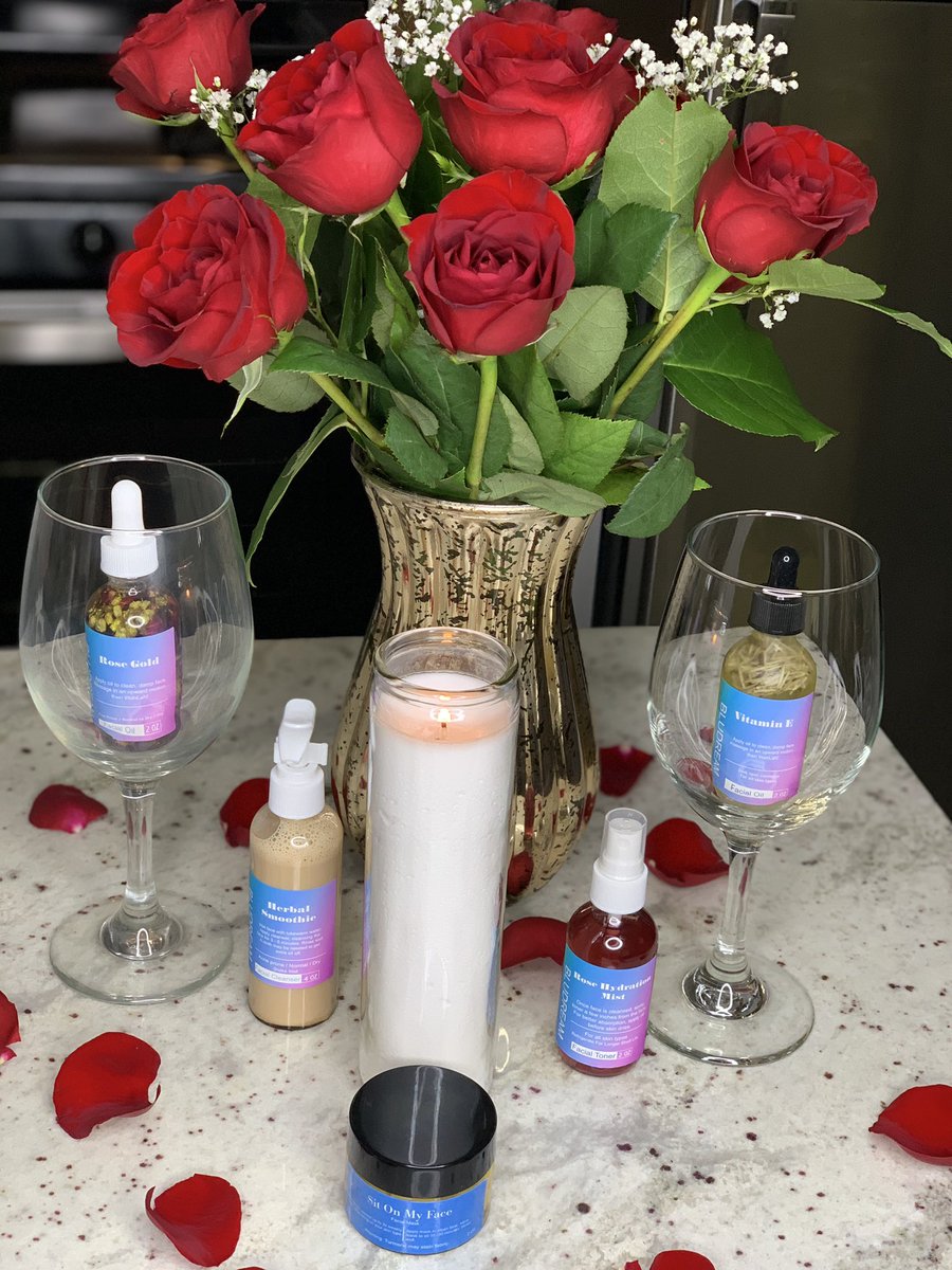 BluDreamCos's tweet photo. Valentines Day Is Approaching. Donβt Forget To Love On Your Skin π #bludream #skincare #Valentine's #love #handmade #OrganicBEAUTY #organicskincare #glow #shop #skin https://t.co/nGg46n8Pz8