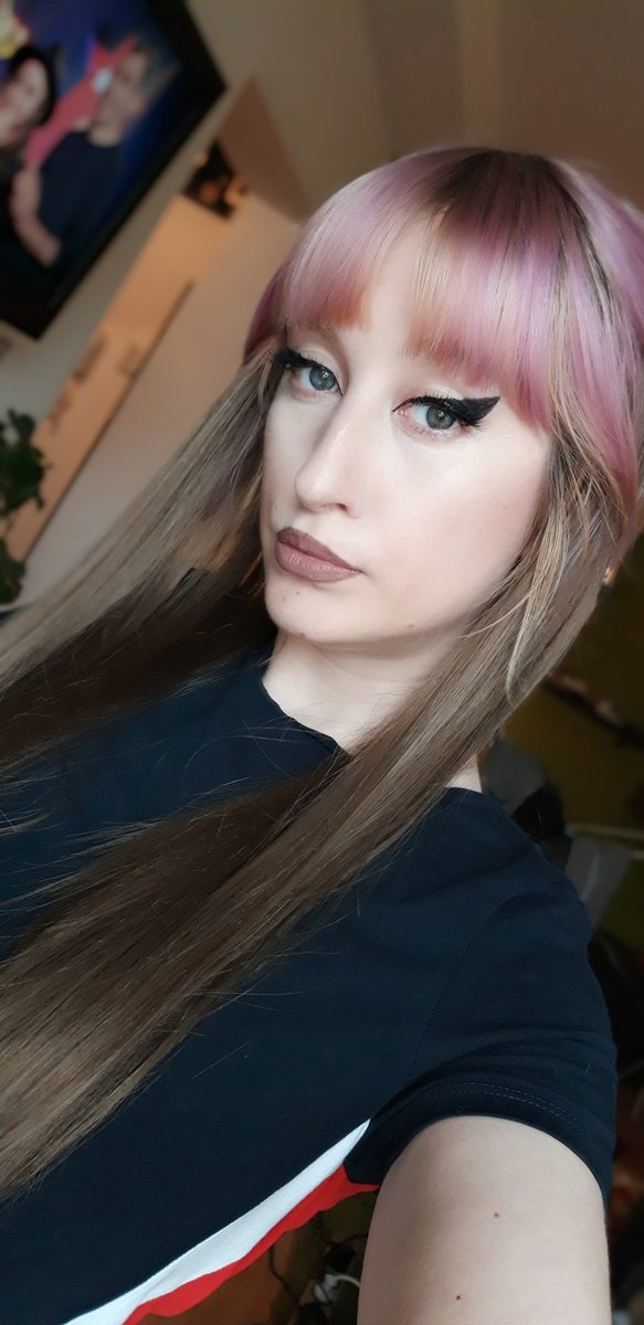 TaniaK420's tweet photo. Felt cute today https://t.co/UfOXYpCKdT