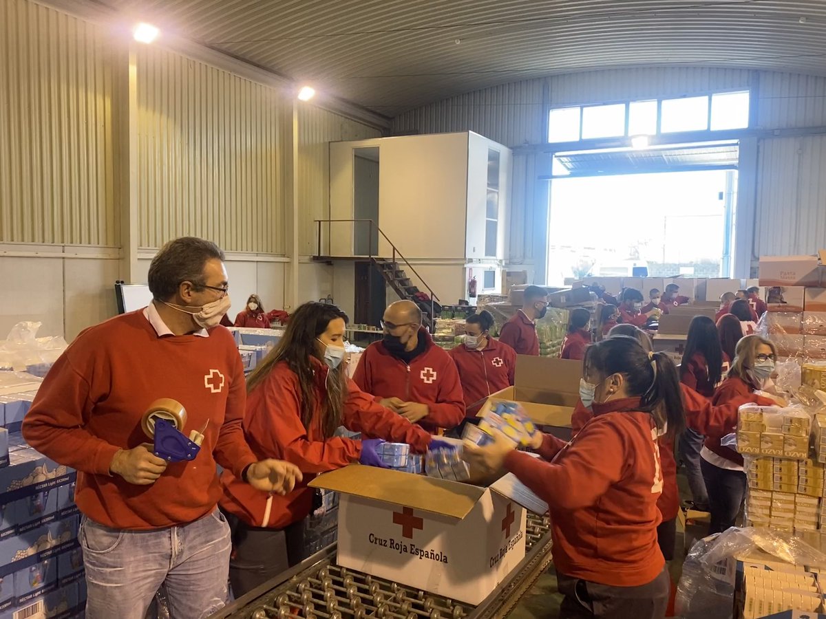 Desde que comenzo la pandemia por #COVID19, <a href="/CruzRojaEsp/">Cruz Roja Española</a> ha puesto todos sus recursos a disposición de la sociedad, con un único objetivo, las personas. La mayor movilización de recursos que puedes conocer aquí ➡️➡️ www2.cruzroja.es/cruz-roja-resp… #Responde #SiempreResponde