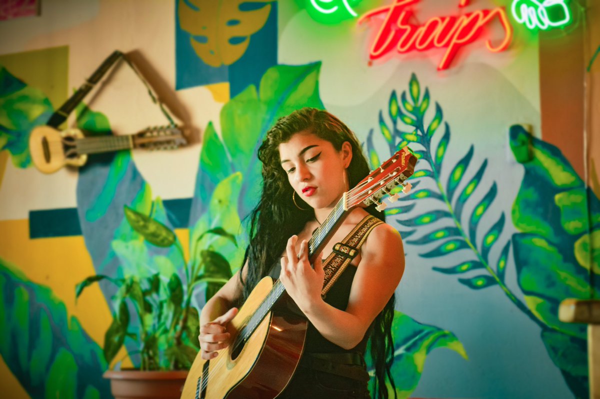 templetraps's tweet photo. 🔺🌿Les invitamos a asistir a uno de los últimos toques que estaremos realizando en el establecimiento, empezamos a las 7:00 pm junto a Melody Vilchez y Victor Obando, reservaciones abiertas  🎙• No Cover• Pronto tenemos noticias nuevas 👏🏻 ¡Les esperamos! 🌿🔺 https://t.co/cLl0gePsqD