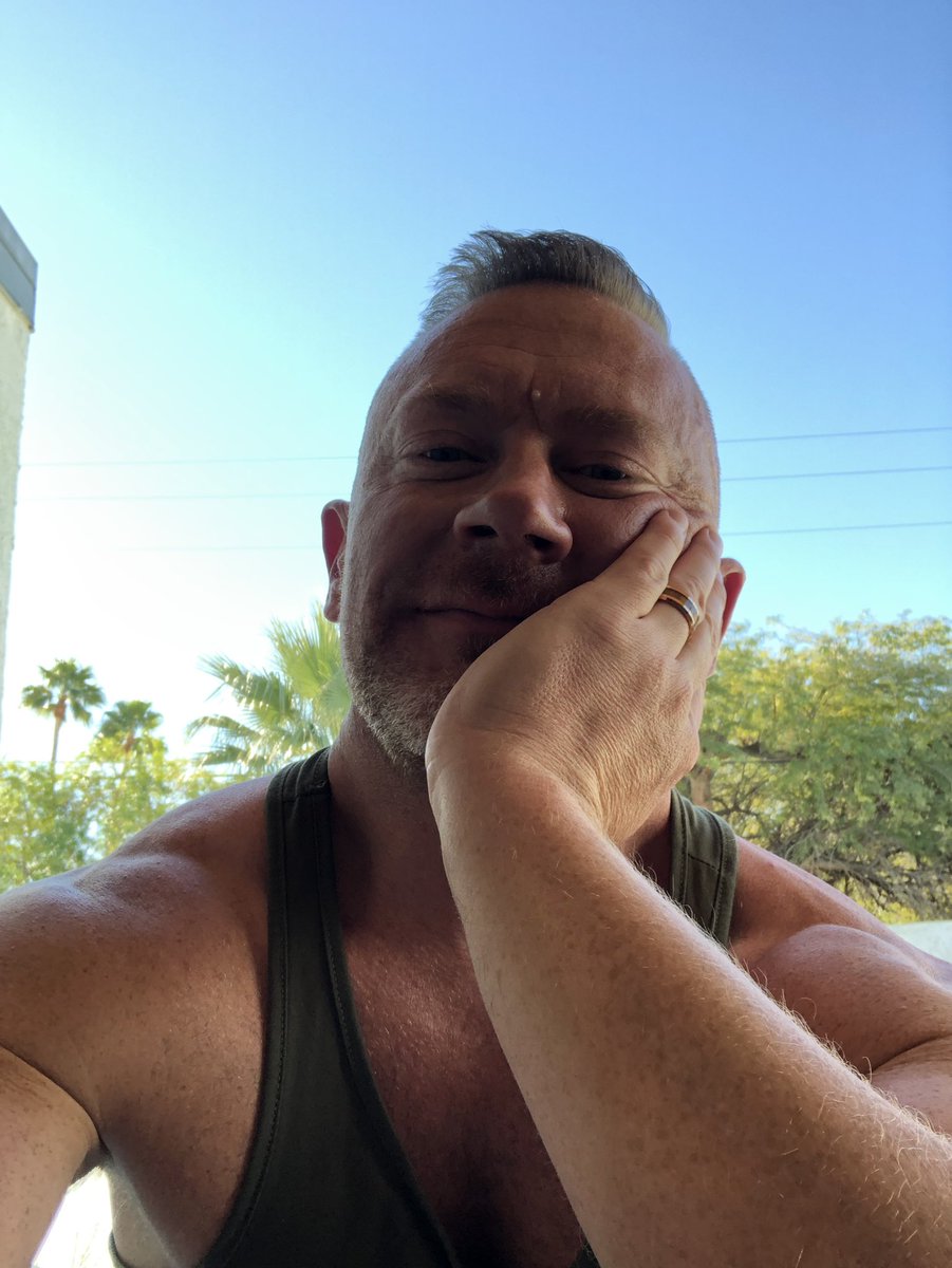 KoleLaytonKing's tweet photo. Palm Springs weekend... so nice out.
#palmsprings #California #socal #couple #riceandpotato #mixedcouple #interracialcouple #lgbtcouple #daddy #daddyintraining https://t.co/6WHk5E8gyd