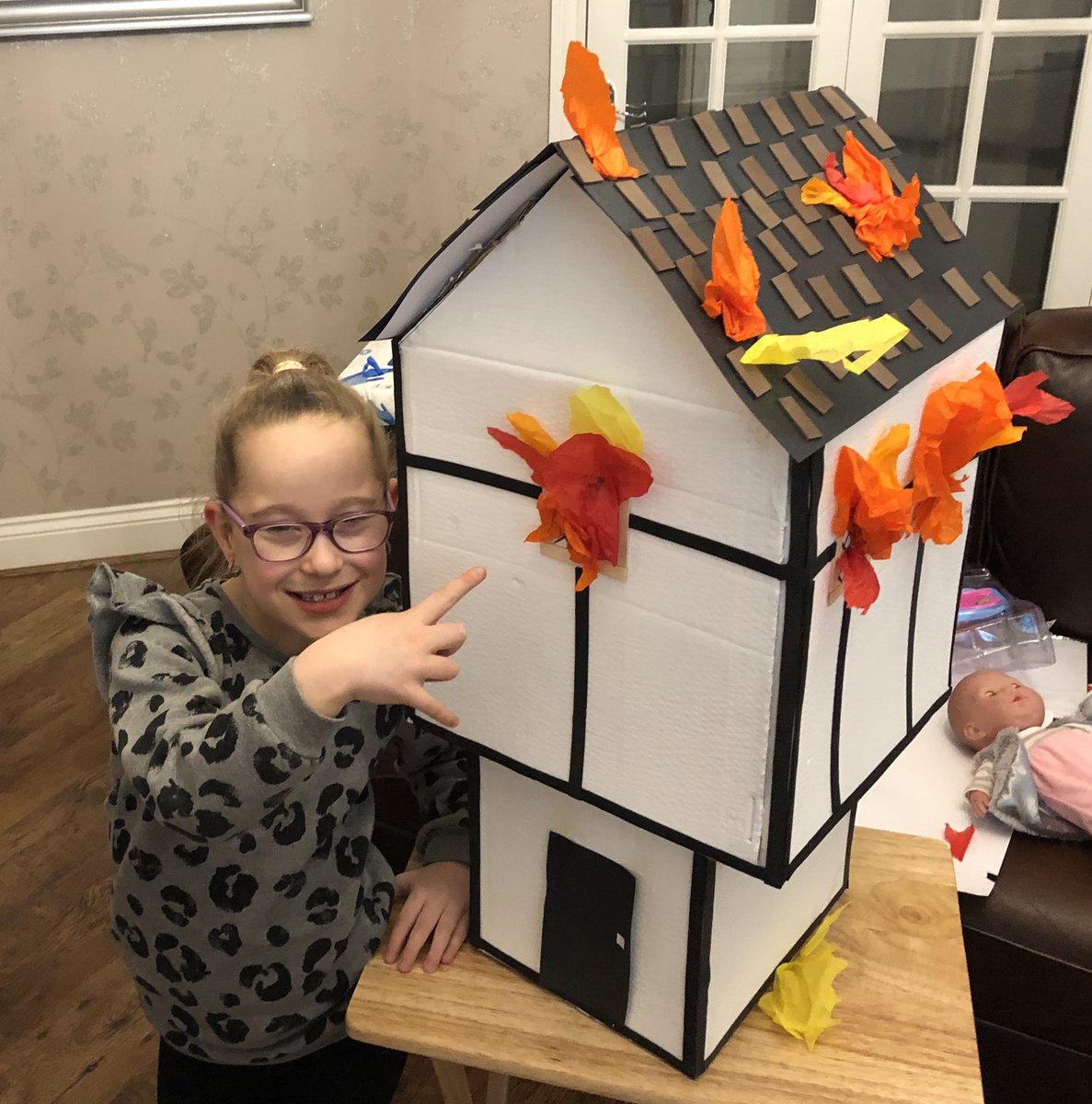 1987_hasler's tweet photo. @SHPS_Year2 hallies Tudor house!! https://t.co/jAL5cw4P9x