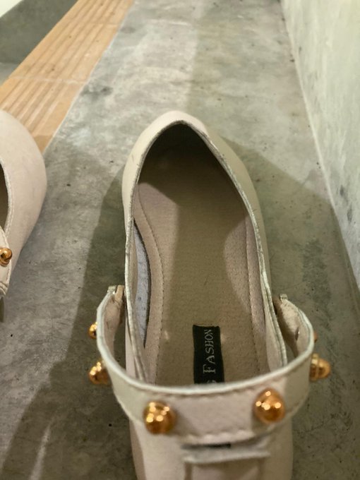 收山前分享下~2 最愛款式之一  #扫楼 #恋足 #打胶  #原味 #射鞋 #Cumshoes #射平底鞋 #Cumflats https://t.co/8xluNtseU3<a href="/tag/%E6%89%AB%E6%A5%BC"class="tags">#扫楼</a><a href="/tag/%E6%81%8B%E8%B6%B3"class="tags">#恋足</a><a href="/tag/%E6%89%93%E8%83%B6"class="tags">#打胶</a><a href="/tag/%E5%8E%9F%E5%91%B3"class="tags">#原味</a><a href="/tag/%E5%B0%84%E9%9E%8B"class="tags">#射鞋</a><a href="/tag/cumshoes"class="tags">#Cumshoes</a><a href="/tag/%E5%B0%84%E5%B9%B3%E5%BA%95%E9%9E%8B"class="tags"><span>#射平底鞋</span></a><a href="/tag/cumflats"class="tags"><span>#cumflats</span></a>