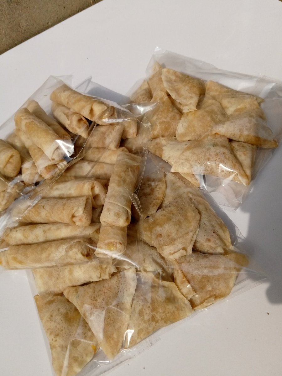 dulcechopsnmore's tweet image. Your weekend isn&apos;t complete without our ready to fry 😀😀😀😀😀
12pcs for 1000naira only 
Where&apos;re my chops life geng 🤩🤩🤩