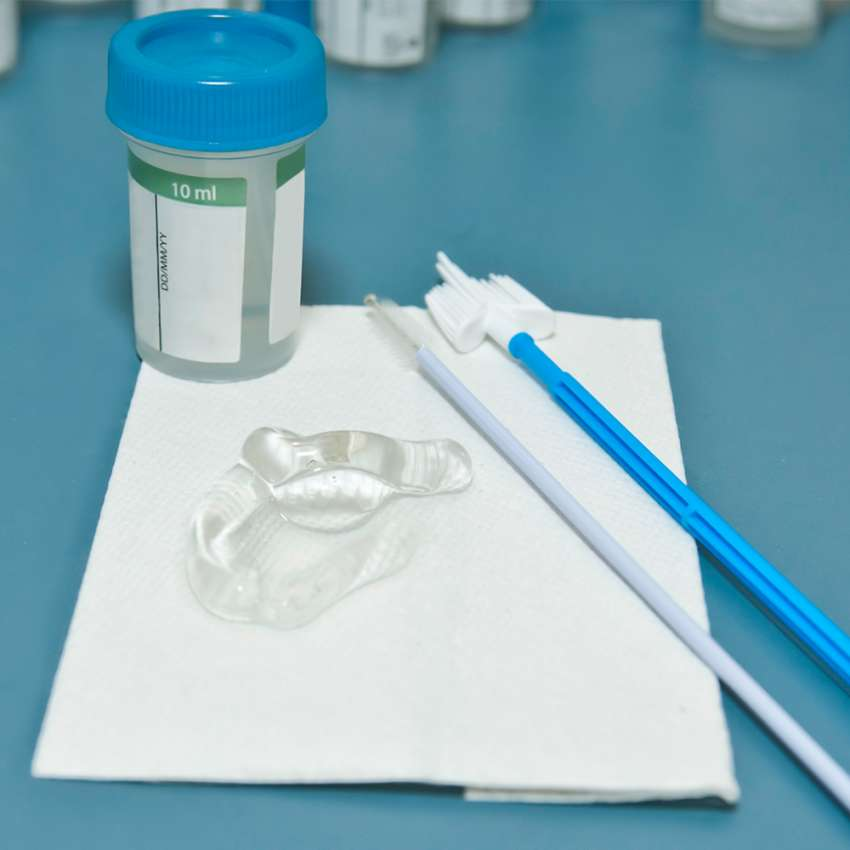 10/ For example, silicone lubricants are inert but a little more challenging to clean up. They can be used in both the vagina/anal canal safely & may be more comfortable for patients with vaginal dryness. Do they interfere with paps? Not studied. I'll link some references below