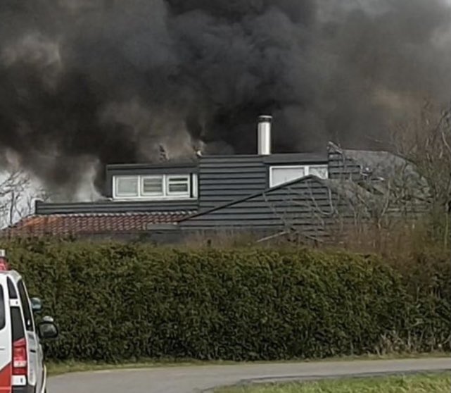 @POL_ZAW treft drugslab aan na zeer grote brand #Achterdichting @OVERoostzaan.