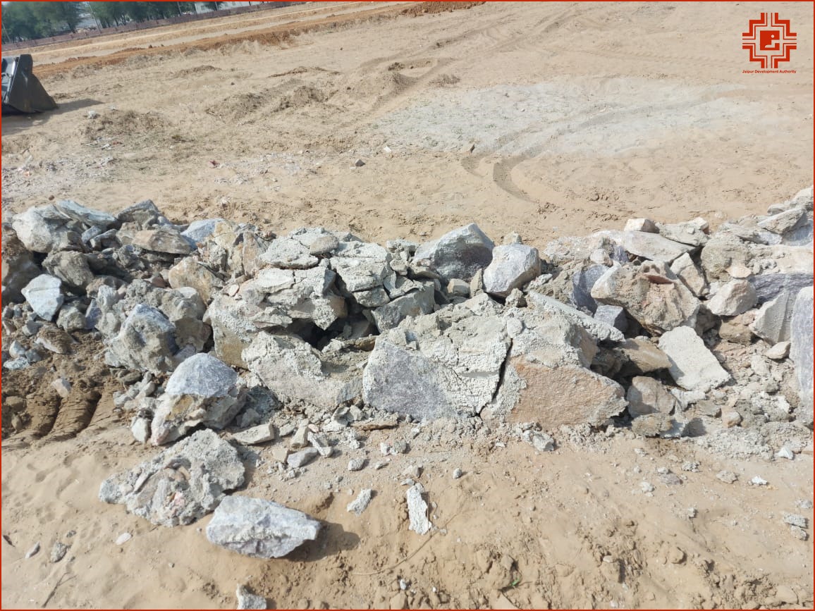 jdajaipur's tweet photo. जयपुर विकास प्राधिकरण के प्रवर्तन दस्ते द्वारा कार्यवाही कर Ecological zone में चार बीघा भूमि को अतिक्रमण मुक्त किया व पॉच बीघा भूमि पर अवैध कॉलोनी बसाने का प्रयास को विफल किया।

#JDA #JDAAtWork #JDANews https://t.co/CoZep4VeQc