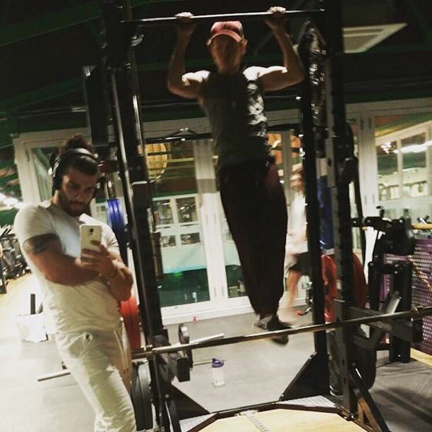 tom holland working out: a thread