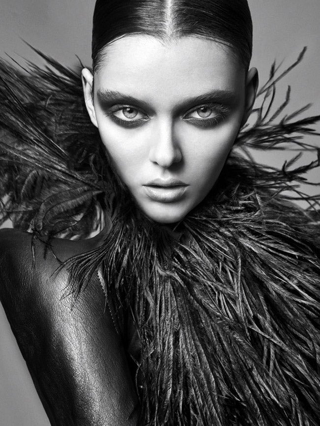 Реже модель. Келли миттендорф. Девушки с необычной внешностью. Необычная красивая внешность. Катрин галитсин.