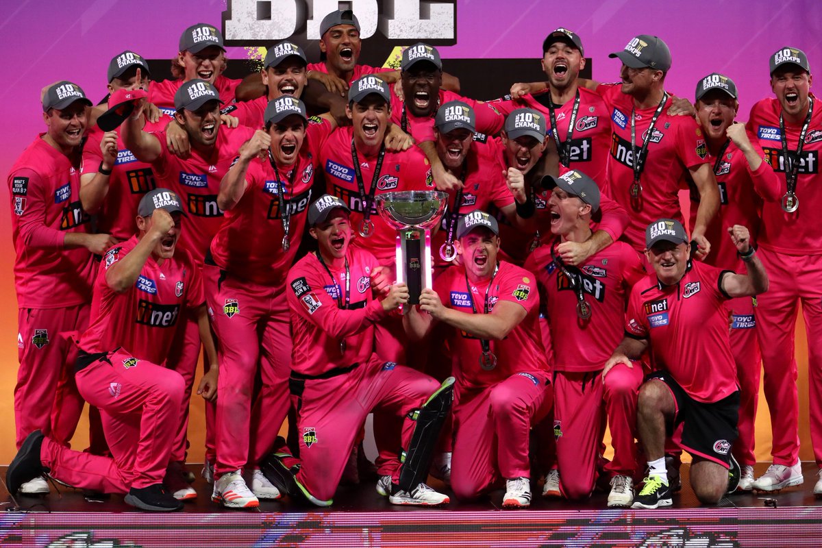 Title no.3 for @SixersBBL! 👌🏻
Congratulations to all the players and coach Greg Shipperd for an amazing season and retaining the title. 
Take a bow!
#BBL10