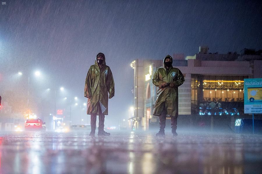 iFalcon10's tweet image. الصور فخمه كأنهم بوستر فلم