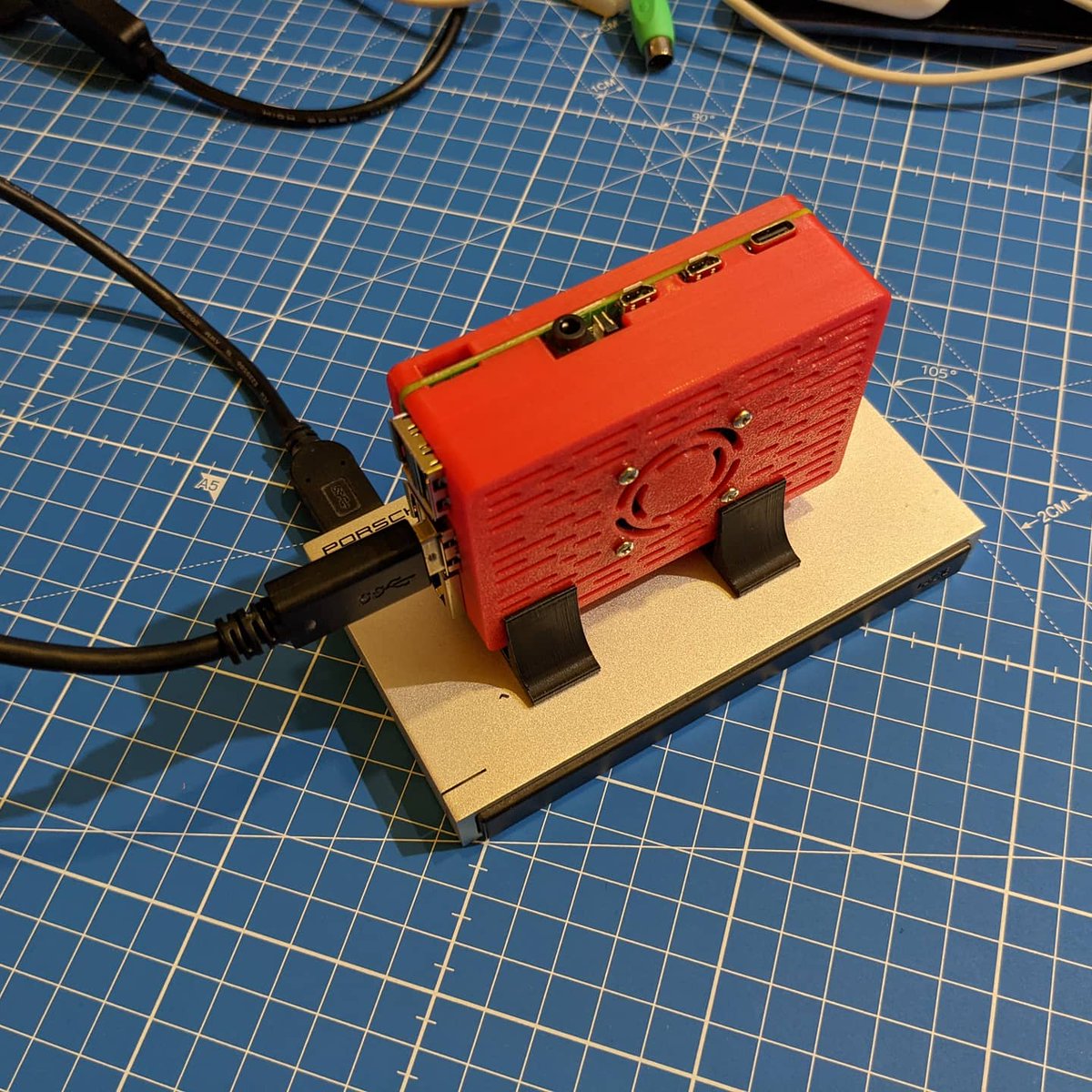 mnenoff's tweet image. My new Raspberry pi 4B web server is finally ready! With 8GB RAM and 2 TB SSD.

#rasppi #raspberrypi #webserver #3dprinting #3dprinted #3dprinter #3dprint #3ddruck #3dgedruckt #prusa #prusai3 #prusai3mk3s #i3mk3s #webgl #html5 #server