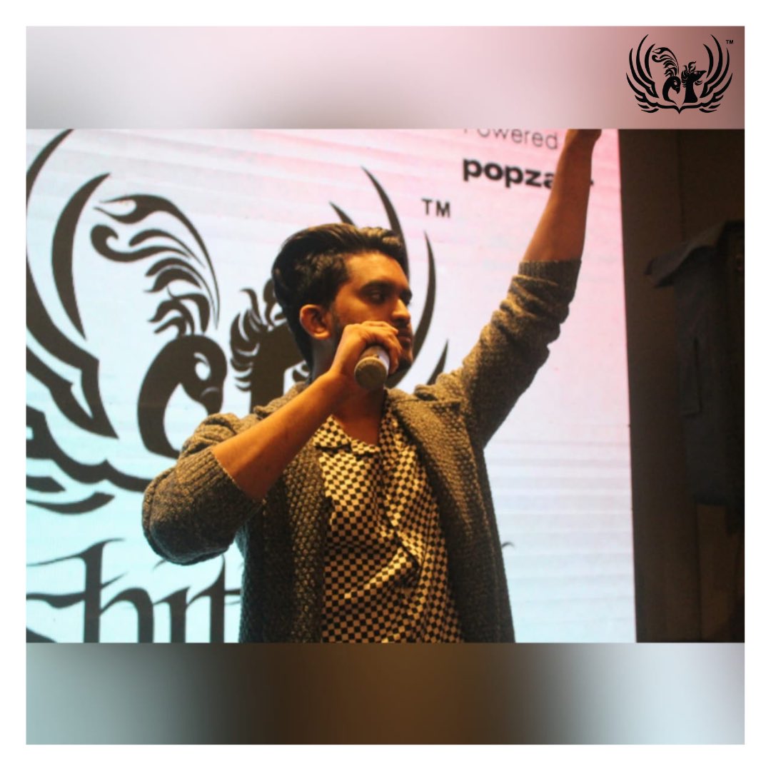 Mithibaikshitij's tweet photo. Team Kshitij was super thrilled to have Kunal Pandit for the second day of Phase 2 of Kshitij'20, on-ground at JW Marriott, Juhu. He had joined us to judge one of Kshitij'20s events. He also sang some of his greatest hits! @KunalPandit_KP 

#kshitij20 #judge #kunalpandit https://t.co/xbv4LnjQKb