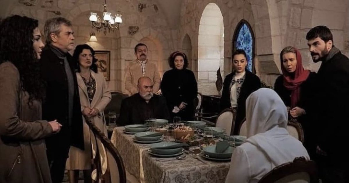 беркер гювен и озгю кая. сера кутлубей ветреный кого играла. азра и миран. джемре карачай жестокий стамбул. сера кутлубей ветреный кого играла.