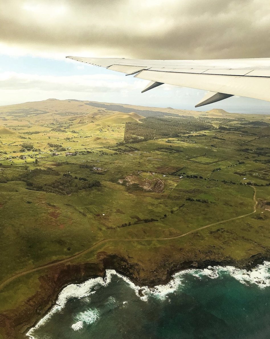 One thing I can't wait to do is to #Travel again😩. #EasterIsland has always been right at the top of the list. Here's my blog post on why Easter Island and what I want to do there garuff.com/manchester-tra… #HangaRou #travelblogger #Manchester #manchesterblogger #travelphotography