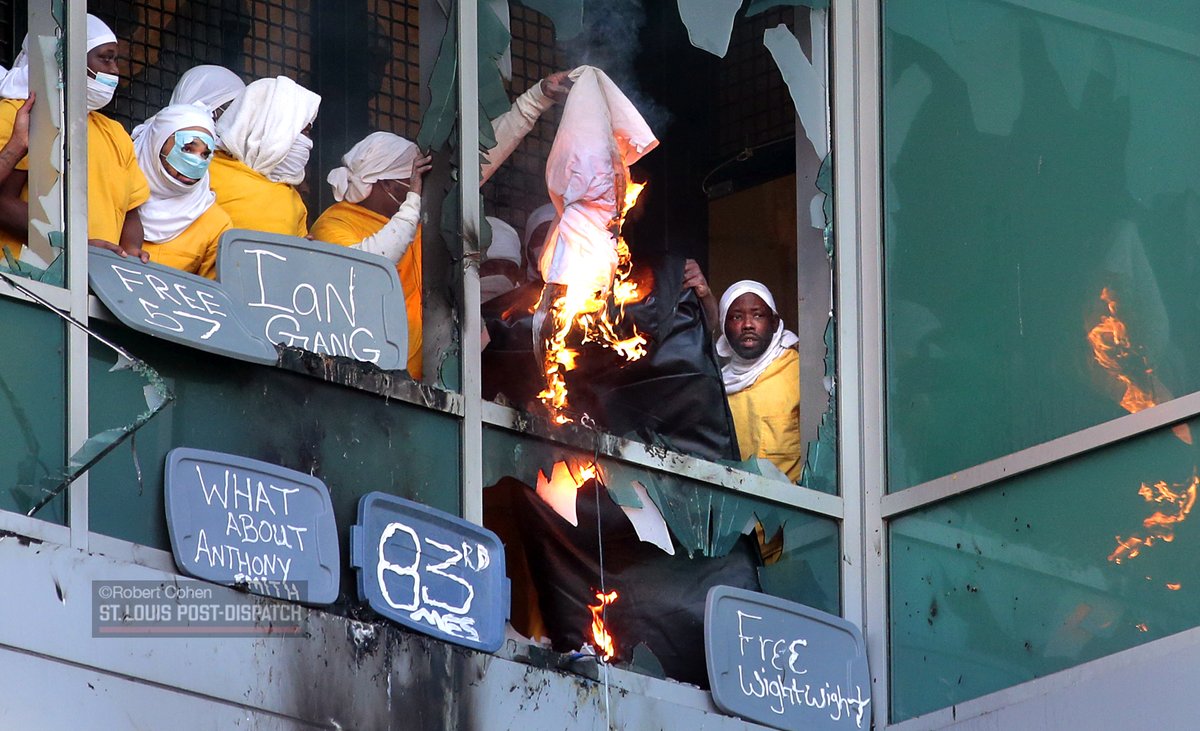 Inmates smash windows, set fire at St. Louis city jail. stltoday.com/news/local/cri…
