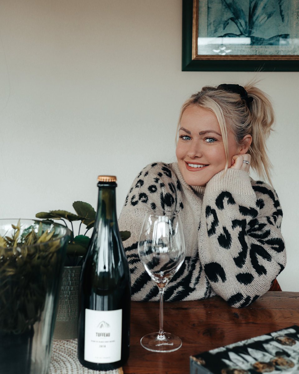 Lorna Claire Weightman tweet media