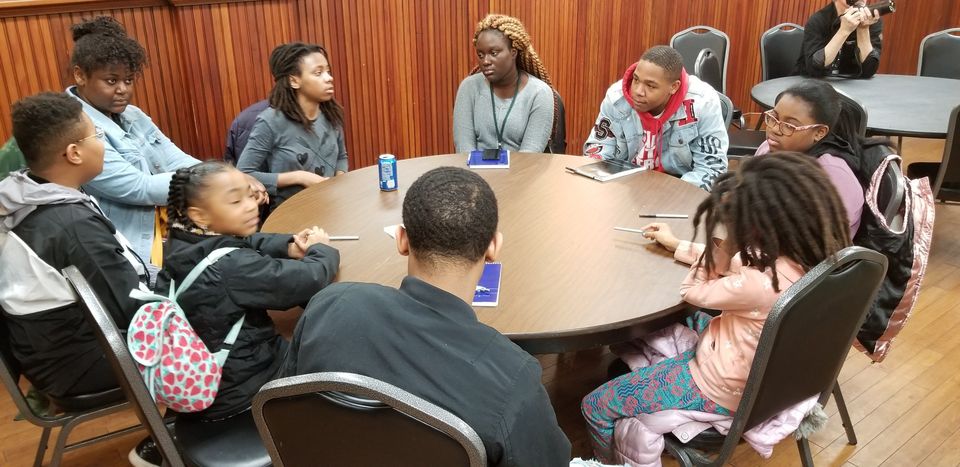 Calling all young leaders🗣🗣Our Detroit Design 2067 #SpringBreak program will give you an experience unlike any other!  

Students will (virtually) get a chance to learn about design thinking, network and reflect on local history to envision the future: bit.ly/36CR0tL