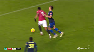 2. February 2021. Red card for Luiz for this. Later on Southampton had a successful appeal and Arsenal didn't. Not only refs and VAR, but FA too...Referee: Craig Pawson VAR: Jon Moss