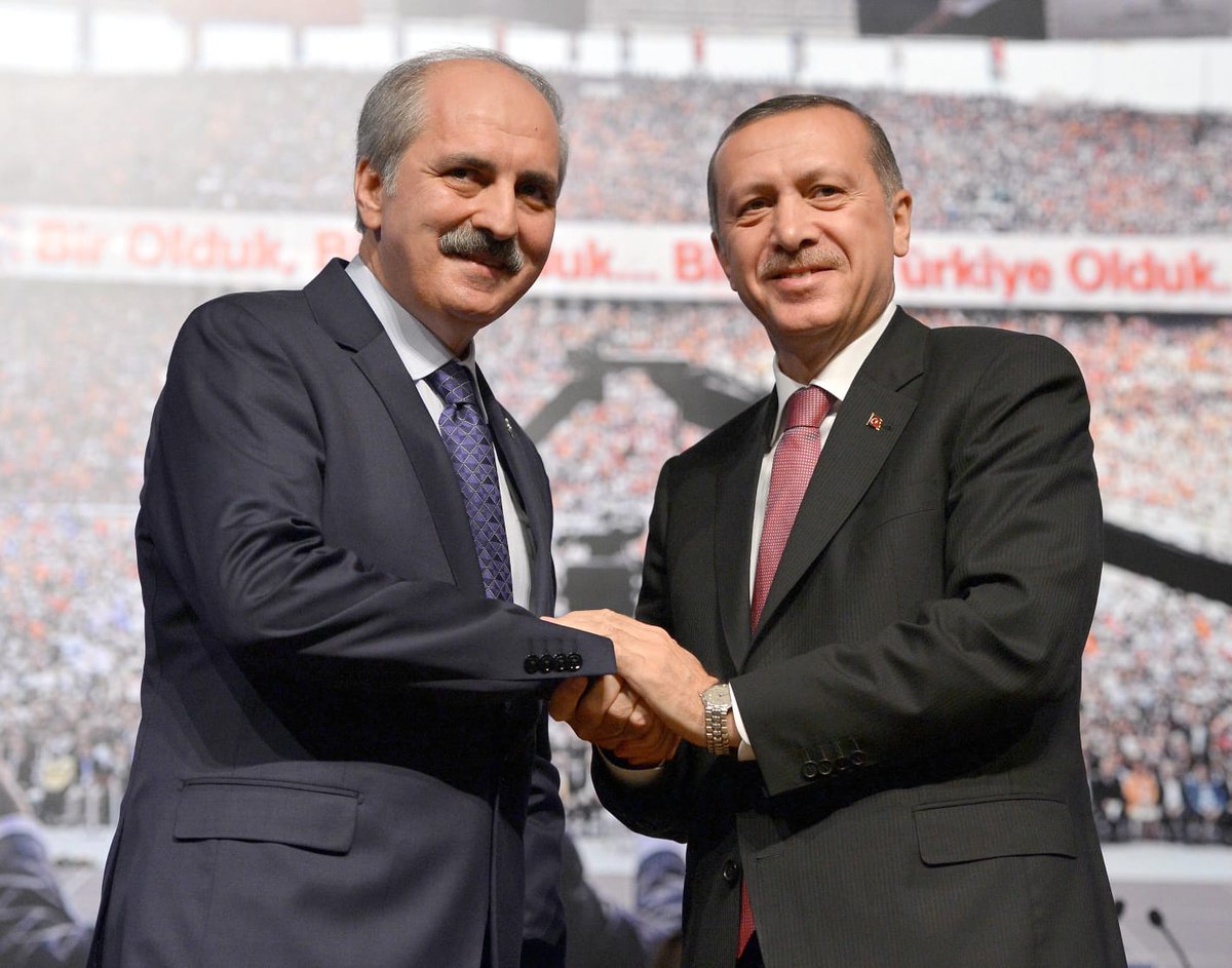 Davamıza gönül veren kardeşlerimizin, liderimiz Sayın Recep Tayyip Erdoğan'a göstermiş olduğu sevgi ve saygı dolu mesajlar milyonları aştı. 

Birliğimiz, dirliğimiz daim olsun...

Yeniden Güçlü ve Büyük Türkiye için
#ErdoğanınYanındayız