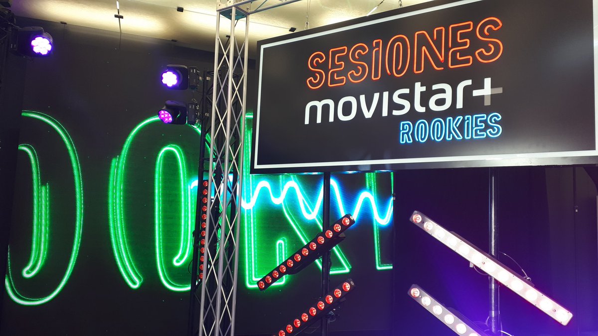 Si hay que pasar el finde en Barcelona para hacer un especial #SesionesMovistarPlus .... se pasa y se disfruta. 
Sesión doble con <a href="/thelowflying/">TLFPA</a> y <a href="/GrupManel/">Manel</a> 
<a href="/MovistarCentre/">Movistar Centre</a> 
#SesionesMovistarRookies