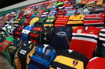 rfulseclubsup's tweet photo. Hands up if your club shirt is at #twickenham today 🙋♂️🙋♀️
#showyourshirt #rugbyfamily #GuinnessSixNations
If not, here is how you can get it there https://t.co/lUEUtZcYaA https://t.co/fYir8HIWtK