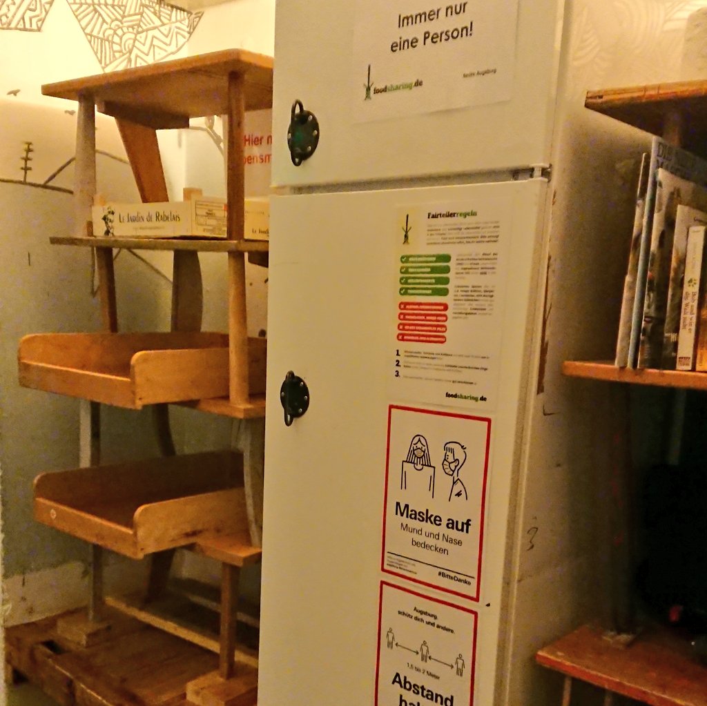 Foodsharing_Aux's tweet photo. Gute Nachrichten: Der Fairteiler am @GHCosmopolis ist ab heute wieder offen und kann genutzt werden. Auch der Fairteiler Alte Gasse 7 bleibt weiterhin bestehen.
Wir wünschen fröhliches Lebensmittelteilen!
#foodsharing #foodsharingaugsburg #rettelebensmittel https://t.co/96KmtMLmd9