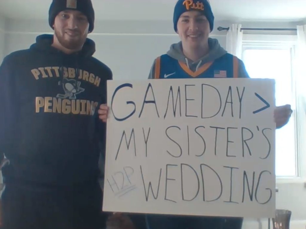 EtjmOO-XYAYsju_?format=jpg&name=medium