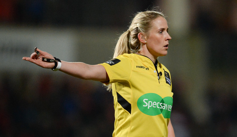 Irish referee Joy Neville is the TMO for today's England vs Scotland game, the first time a female TMO has been used in the Six Nations 👏