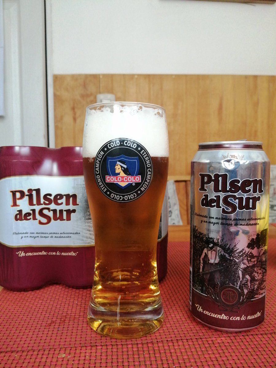 leo_relator's tweet photo. En la previa esperando al Popular 🤟🏼🤍🖤💪🏼🍺🍺 Vamos por los 3 pts csm.. Salud amigazos de @SintoniaAlba @pilsendelsurcl @PilsendelSur @CSDColoColo  @somosrockalbos https://t.co/XpsjEg5C34