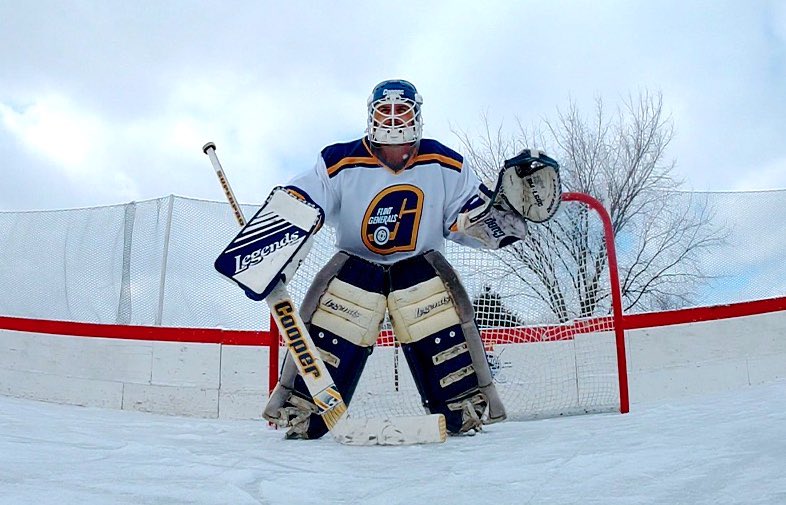 coopergoalie's tweet photo. Took my blue/white Cooper Legends kit out for the #ODR tournament this morning. This is the 3 pocket super cheater version of the trapper.
#vintagegoalie #coopergoalie #superprolight #respectthecombo #flintgenerals https://t.co/iFmpB3SCQ4