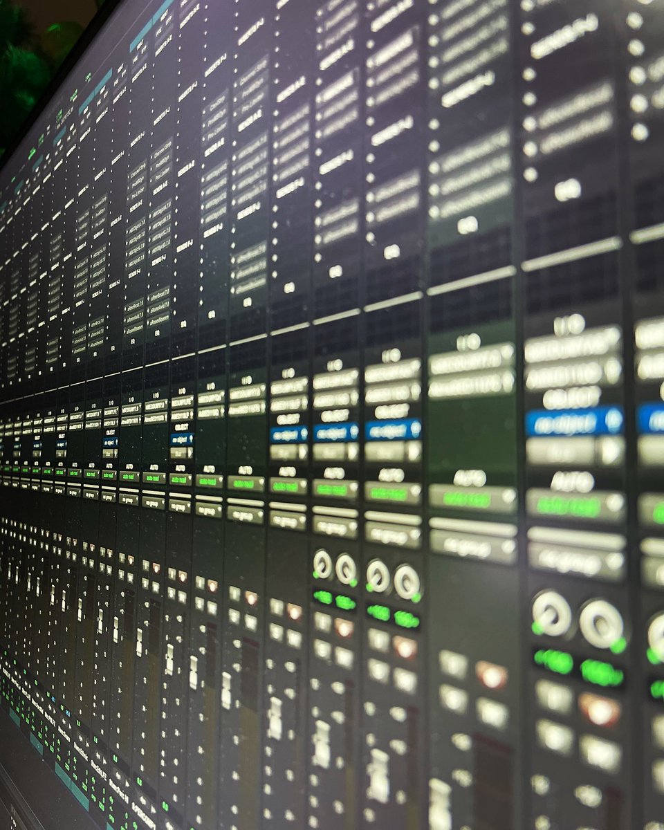 ivoschm's tweet photo. Dolby Atmos stems are alchymy of the music creativity, motion and workflow.
37 Scoring music studio
#protools #37scoring #mix #mixing #music #sounddesign #soundengineer #soundengineering #musicstudio #dolbyatmos #blur #surround #soundmotion #musiclover #motion #studio https://t.co/nq7Cnc2Q0X