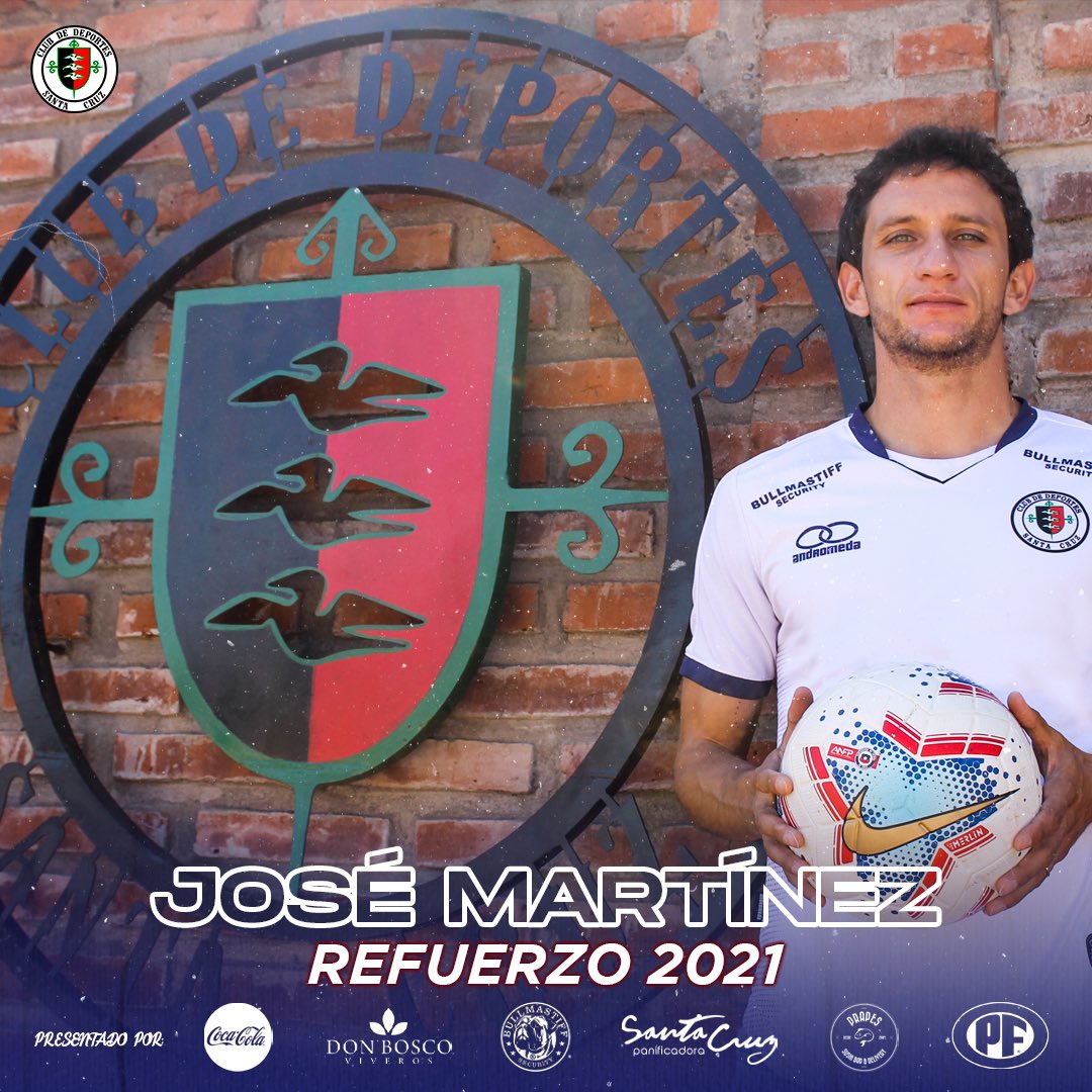 DeporSantaCruz's tweet photo. REFUERZO 💪🏻

Con esta fotografía 📸 junto a nuestro escudo, hacemos oficial el fichaje del lateral izquierdo, de 29 años, José "Colocho" Martínez. 🔥

¡Bienvenido "Colocho" Martínez! 🤍💙

#VamosSantaCruz
#SoyUnionista https://t.co/TwHWJ4zilr