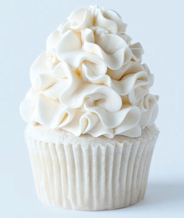 Oscar Isaac as cupcakes, a thread