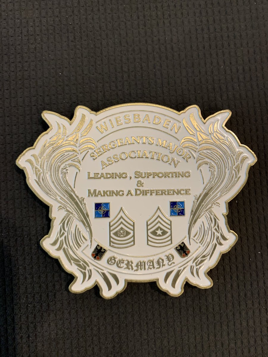 CSMUSArmy's tweet photo. Military #CoinOfTheDay. #Wiesbaden #SergeantsMajorAssociation #CoinOfExcellence #USArmy #Germany https://t.co/H8T4zvQ8GQ