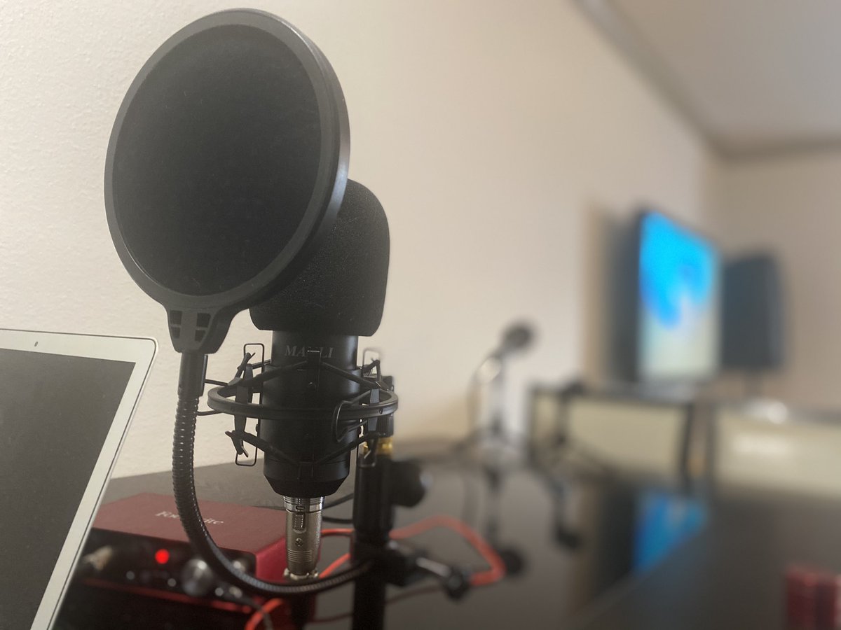 podding420's tweet photo. Almost that time. Check out #DrunkPodding420 streaming now on all DSP’s... #DP420 https://t.co/XgestnuZMM