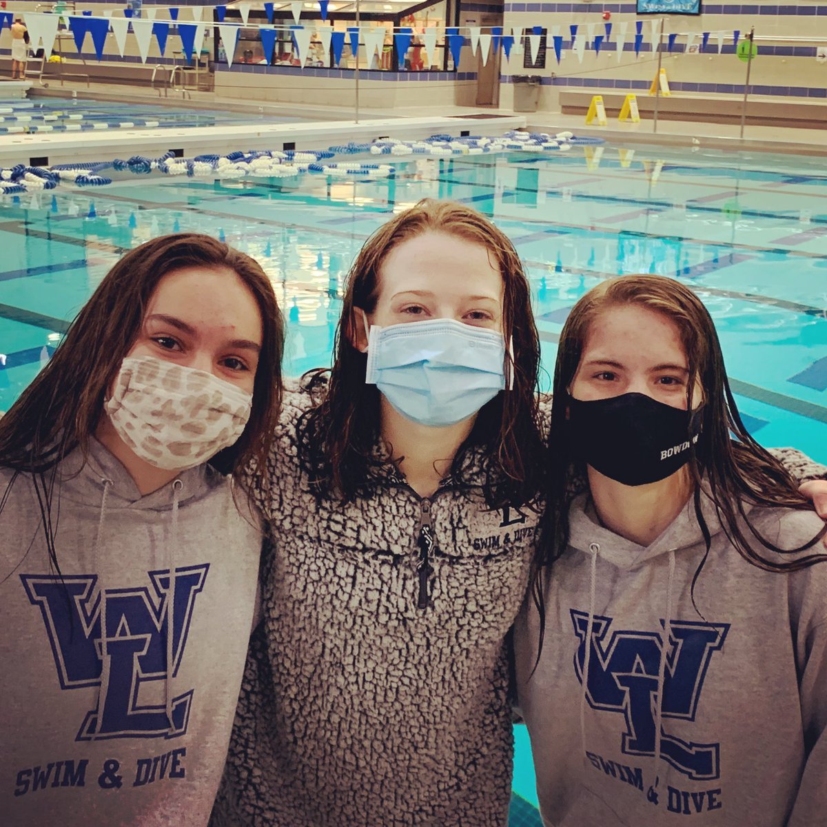 WLswim's tweet photo. So proud of our lady general divers who had a great season and even better Regionals! Ellie Joyce WON the regional meet AND broke the 2016 regional record with a score of 448.85! Congrats, Ellie! 💙💪🏼💙 @WLHSAthletics @rftwdmv https://t.co/IkoHgMN6RU