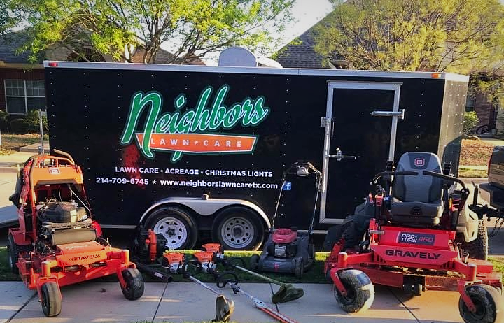 LawnCareTX's tweet photo. It's time to start doing property clean-up. We do it all and offer year round contracts for residential or commercial. Check us out at https://t.co/WNc4kWfpAO. ﹡100% Insured﹡ #lawncare #neighborslawncare #dallastx #lawnservice #flowerbeds #leafcleanup #propertycleanup #planting https://t.co/DKmGgX24IV