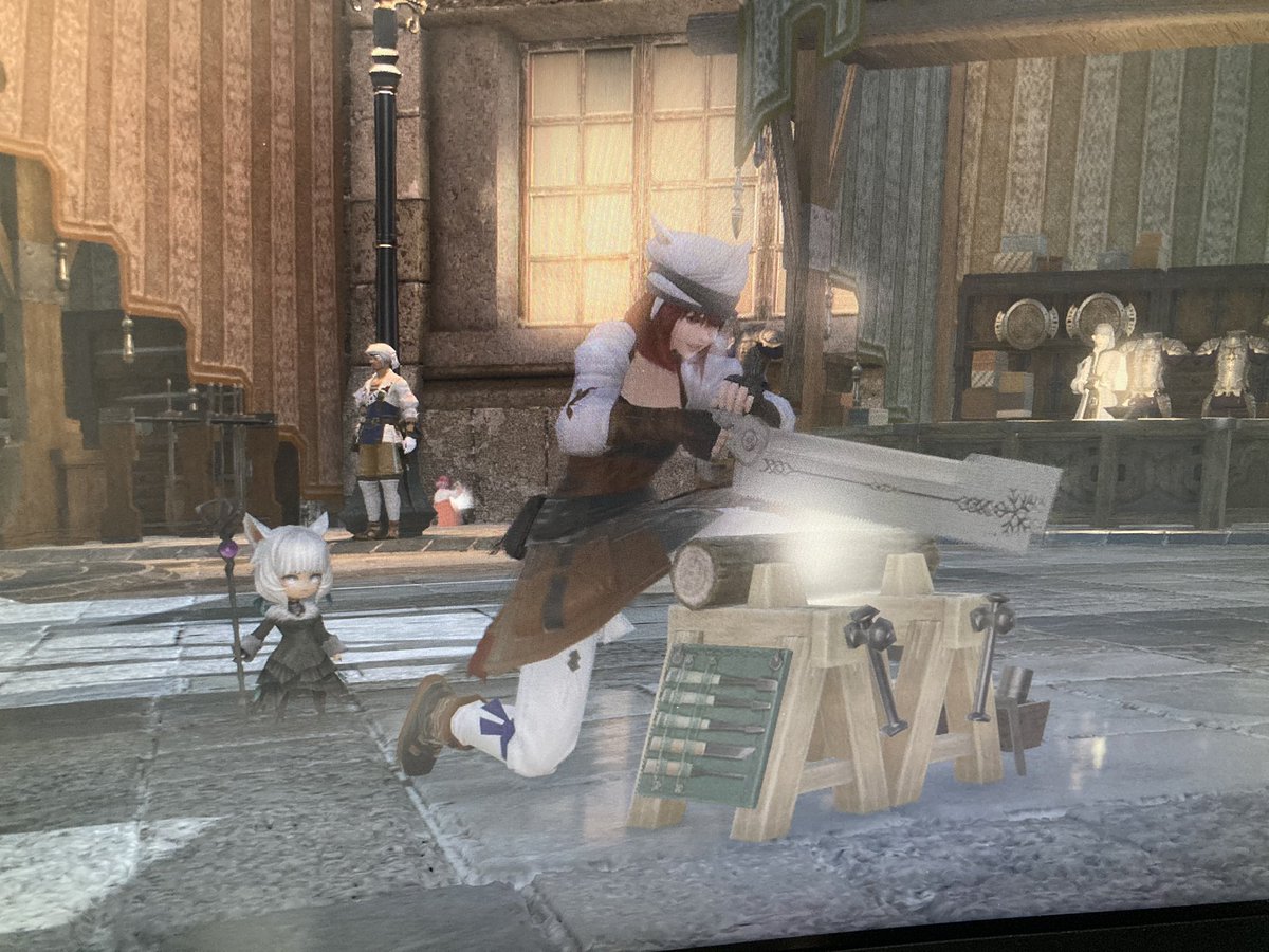 せらねこ Fenrir11 Ff14プレイ254日目 4連休初日はおいしぃスイーツ手配してあとはのんびり職人上げ 木工をぎこぎこぉ 装備によって見た目変わるのは嬉しいねぇ イシュガルド復興 モグクジの方ってこんな帽子かぶってたのねぇほしぃ Fcの方に声をかけて