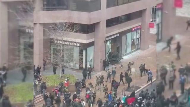 gayletrotter's tweet photo. On #InaugurationDay2016 angry leftists destroyed businesses, set fires, and attacked people. Reminded me of the "mostly peaceful protests" we endured frequently last summer in DC. #History https://t.co/Ppg2SWX1ZP