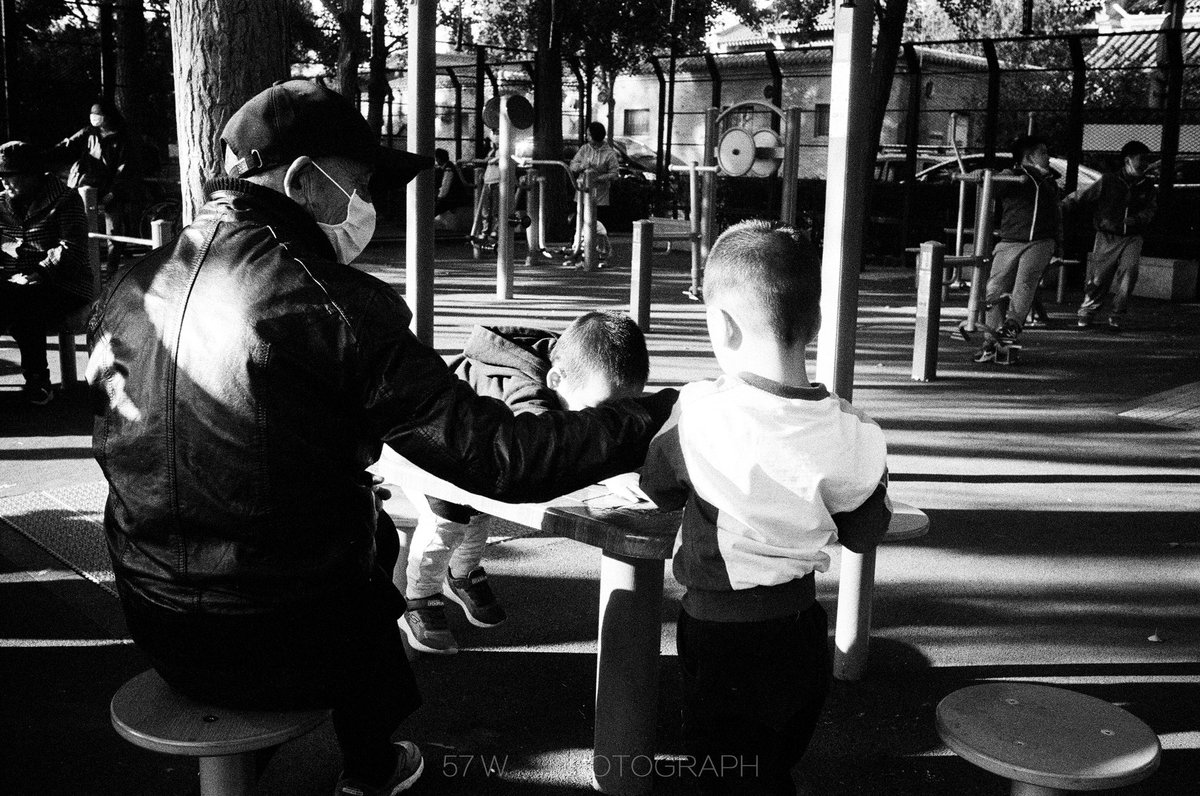 wwwYQ9909459275's tweet photo. ＃Kodak #film #kodak400tx #Konica ＃HexarAF ＃Beijing 
日常扫街 https://t.co/NMDz6RAmfU