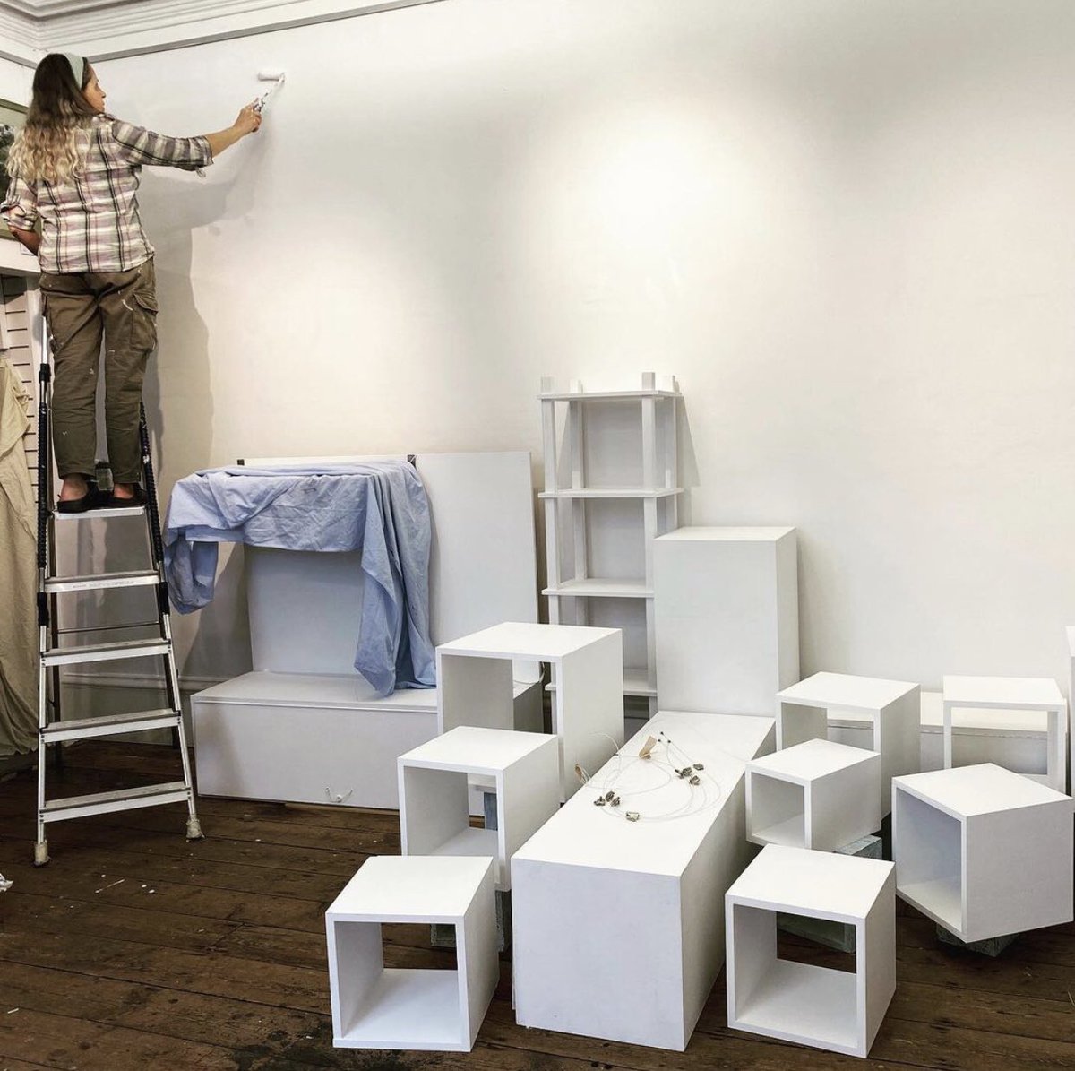 Framesandboxes's tweet photo. GalleryFab’s current lockdown project......the middle room of the gallery is getting a lick of paint and there’s boxes multiplying! We’re building a new unit to house an expanded selection of sculpture, crafts, homeware and gift items......exciting!! 😁 https://t.co/36Qbm90dQt