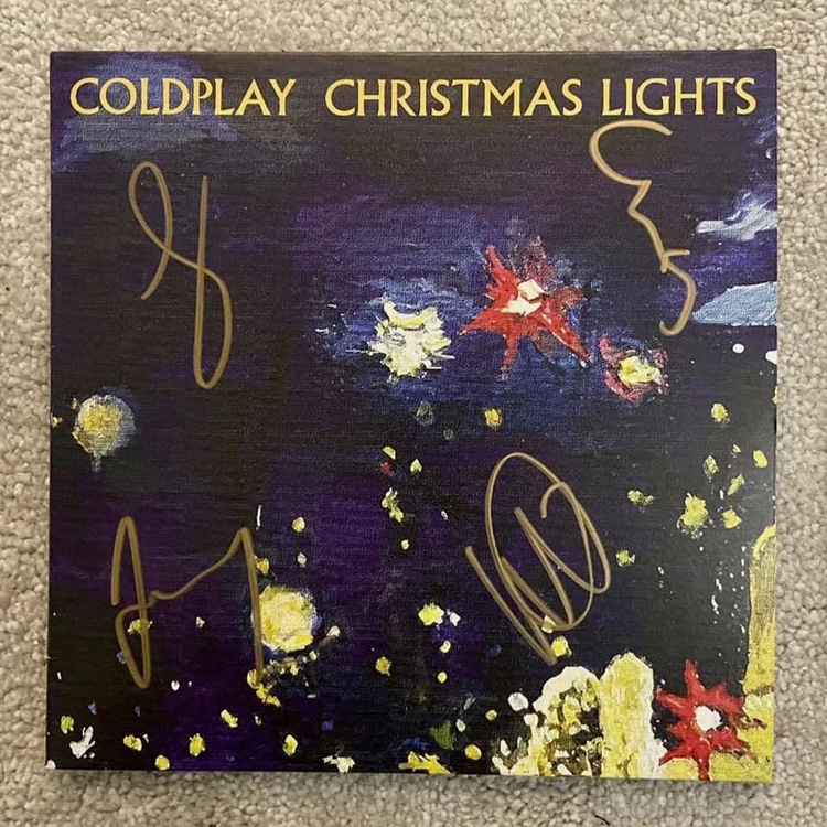 December 2020 - Coldplay reconvene in London for another collaborative recording session. Guy Berryman shares snaps of London and the studio, while all band member's signature was found on a newly released Christmas Lights vinyl from London.