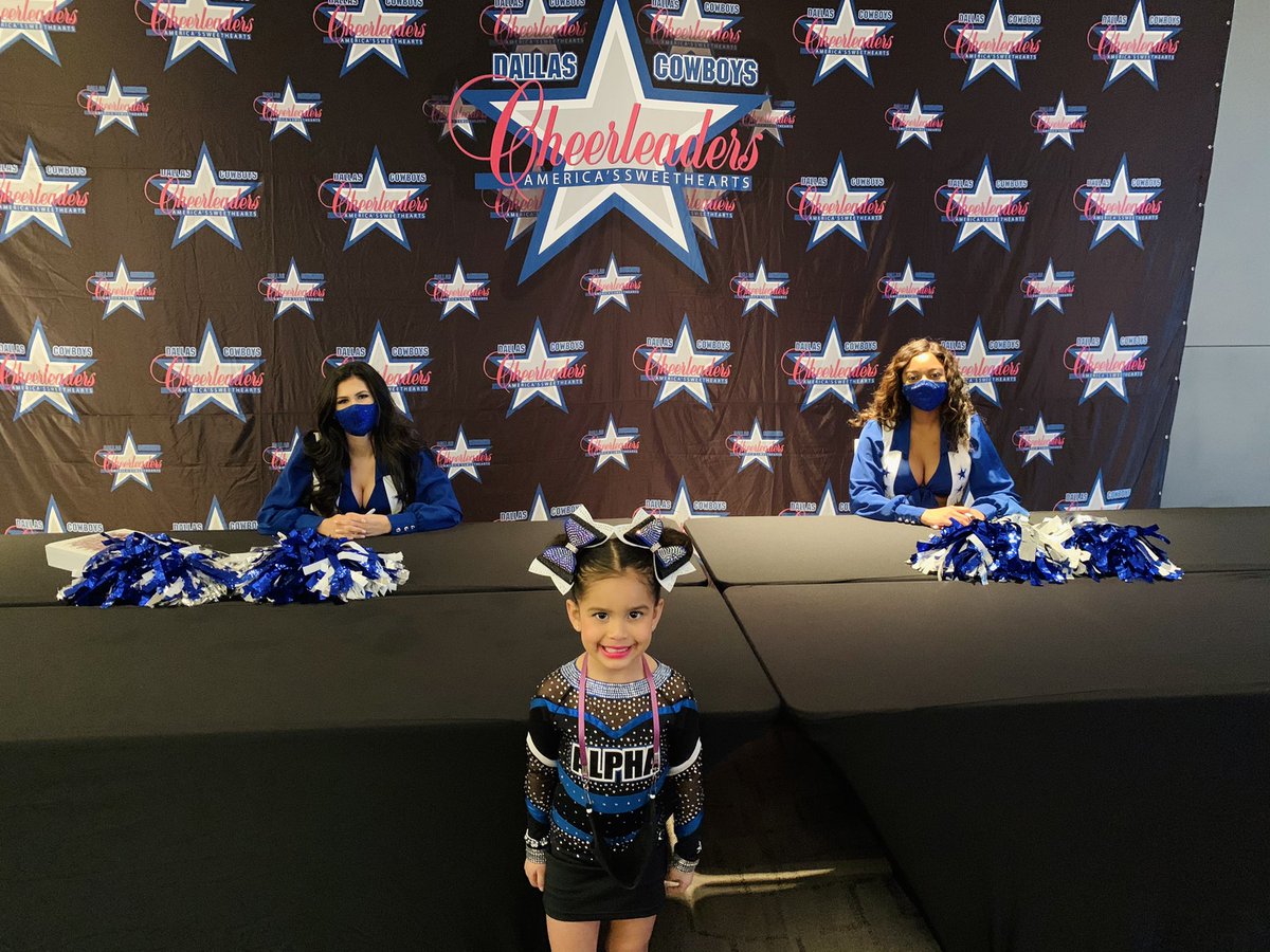 legitbryt's tweet photo. We finished the season of DCC:Making the Team and got to meet @DCC_Alanna and Armani! My girl said โWhen I grow up I wanna be a DCCโ ๐๐ค @DCCheerleaders #FutureDCC #Cheerleader #AlphaDream https://t.co/El94CHdUZd